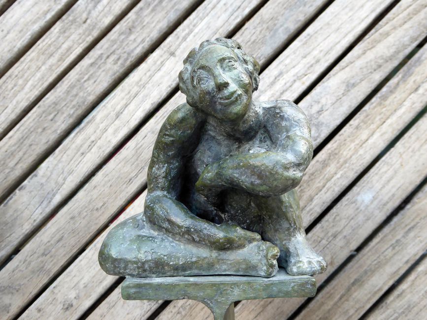 Femme en T
